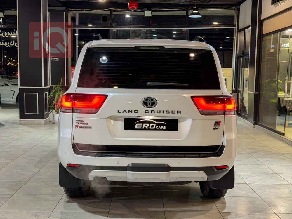 تويوتا لاندكروزر